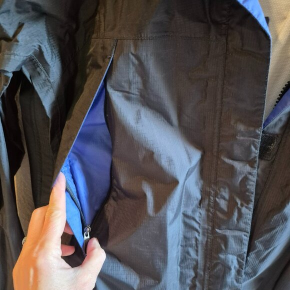 Marmot Lightweight Rain Jacket - Picture 4 of 7